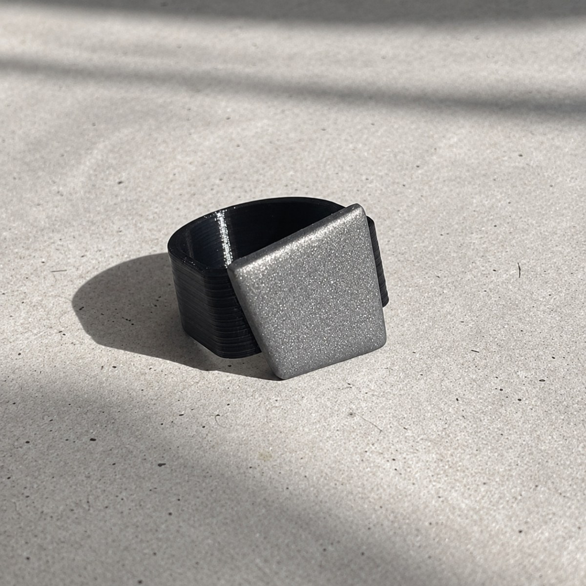 METAL GREY